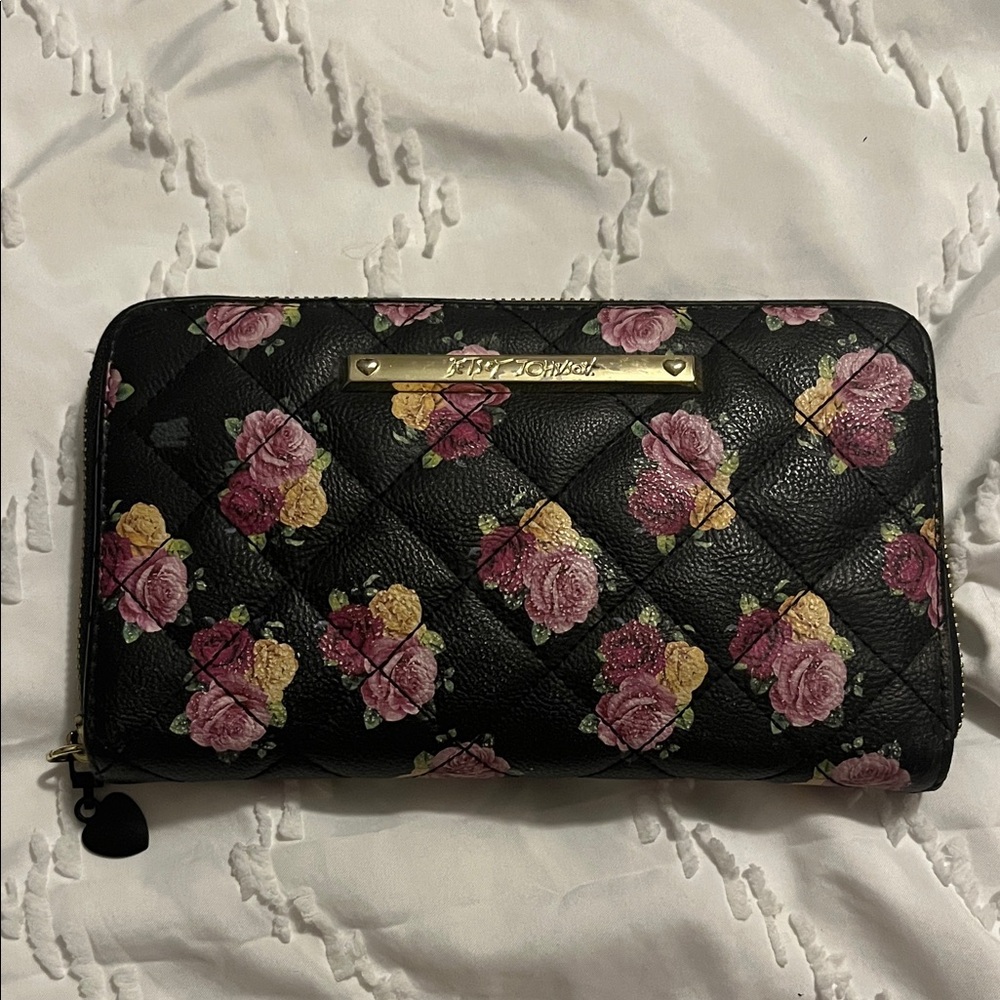 Lg Betsey Johnson Black Quilted Floral Wallet
